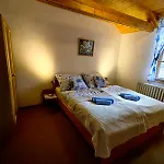 Safran 3* Stratena