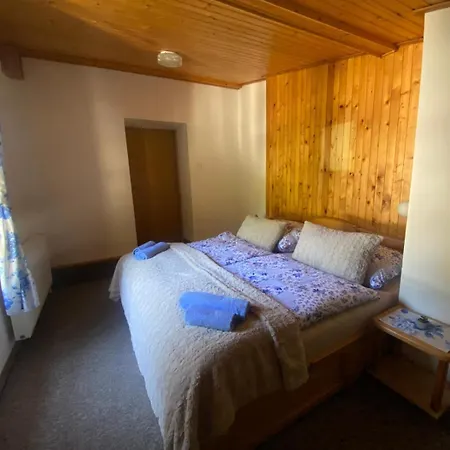 Vendégház Safran Sztracena