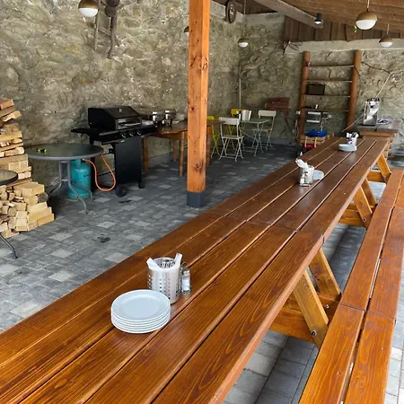 Safran Vendégház Sztracena