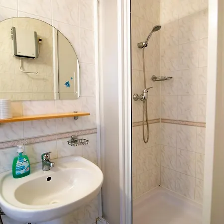 Konukevi Safran 3*